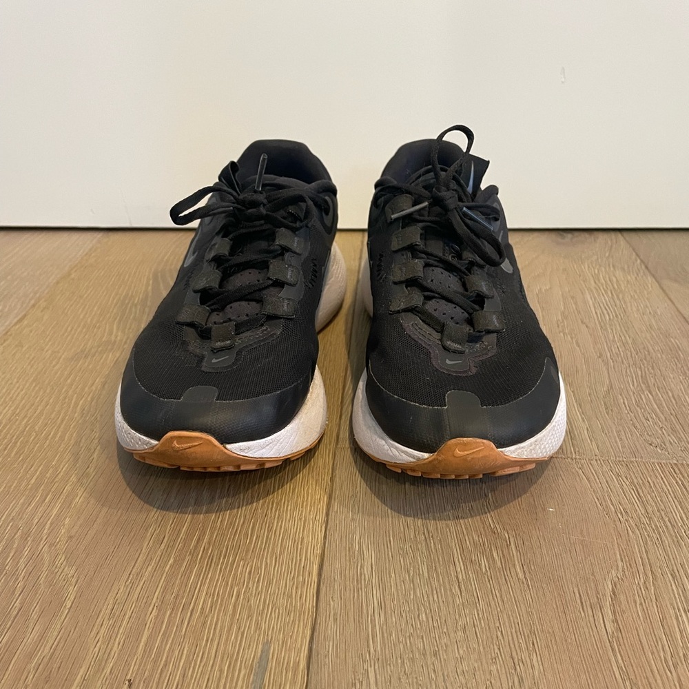 Nike React Escape Run - image 3